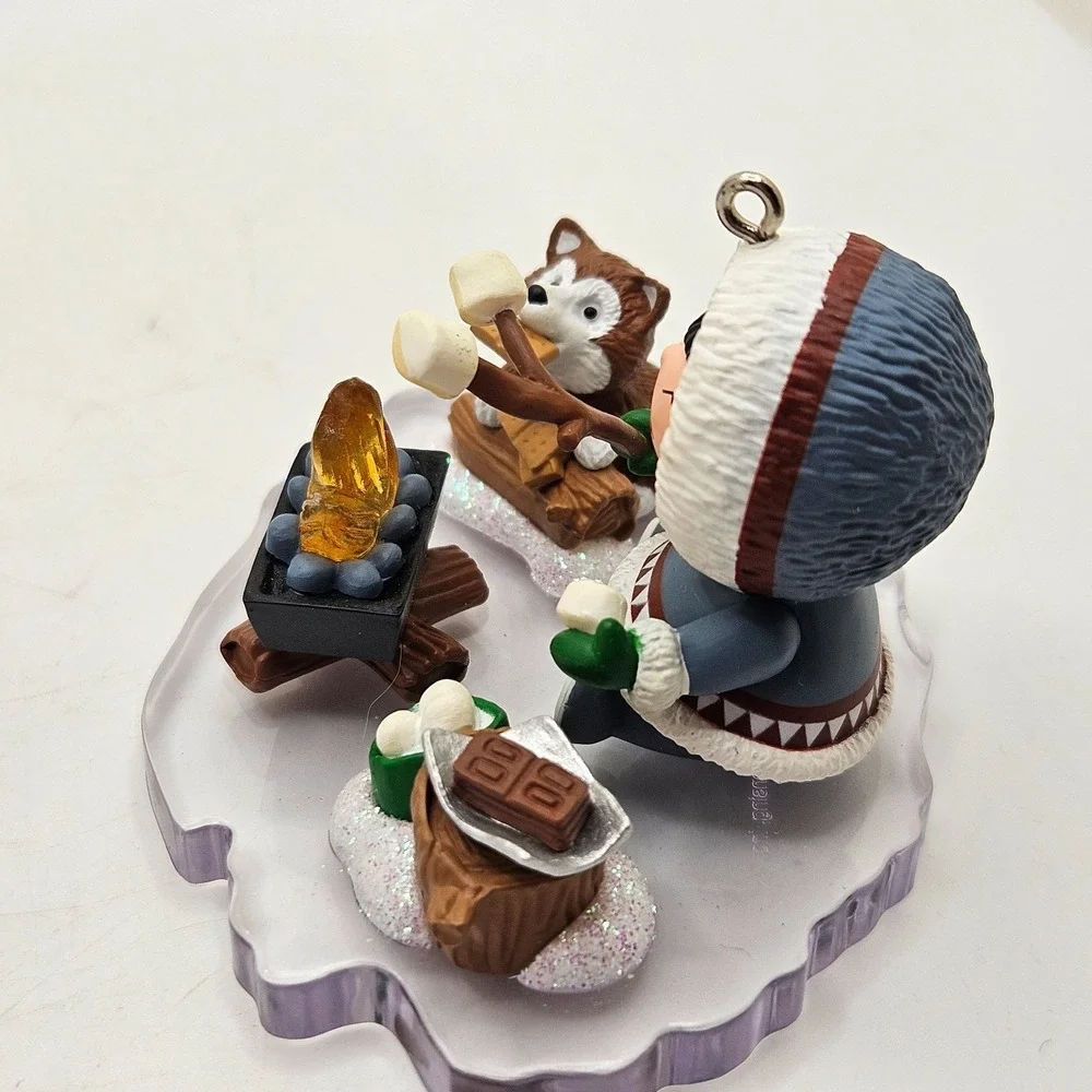 Hallmark Keepsake Frosty Friends 2006 27th Series Ornament Camping S'mores